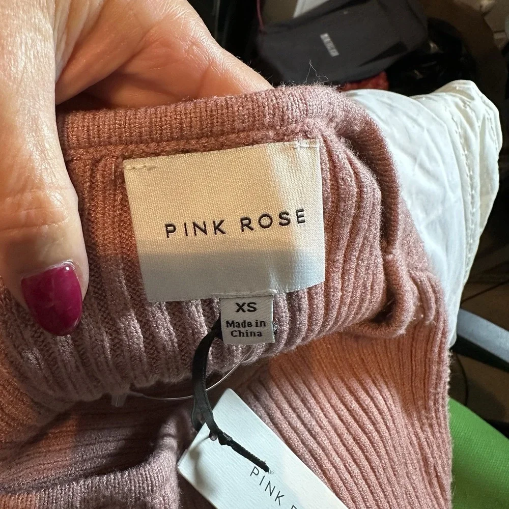 Pink Rose Mauve‎ Light Weight Sweater Size XS